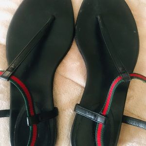 🖤❤️💚AUTHENTIC GUCCI Thong Sandals